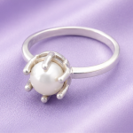 SILVER RING WITH PEARL