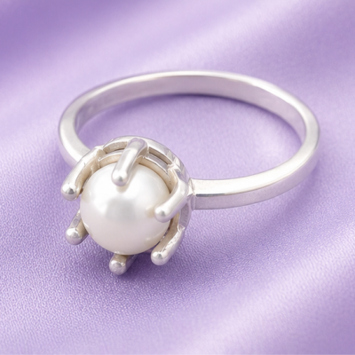 SILVER RING WITH PEARL